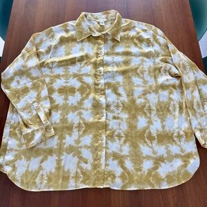 H&M Women’s Oversized Satin Button-Down Blouse Gold & Cream White Tie-Dye Print